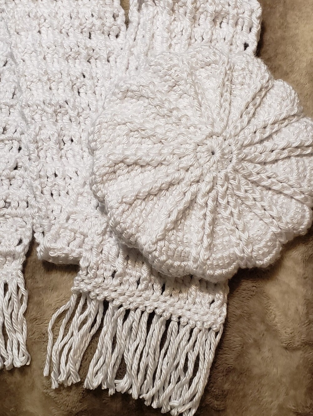 Hand Crafted Cream Knit Beret with Matching Fringe Scarf - Picture 7 of 8